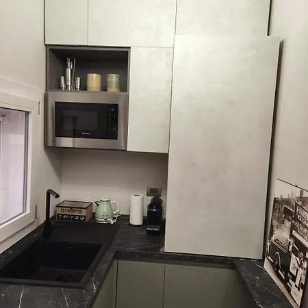 Monolocale Tre Re - Historic Center Apartment *